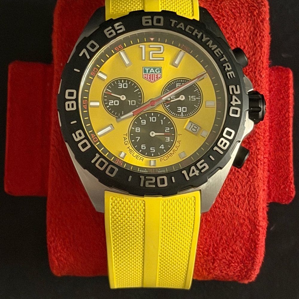 TAG Heuer Formula 1 Quartz Chronograph Yellow Dial – Excellent - CAZ101AM.FT8054